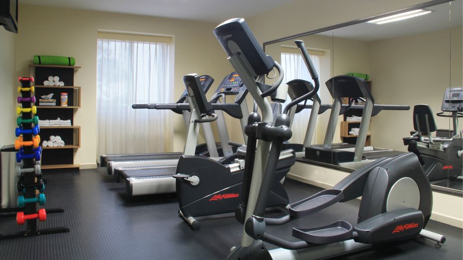 Holiday Inn Express Paraiso Dos Bocas Health Club
