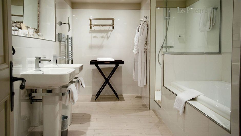 Hostellerie le Prieure Room