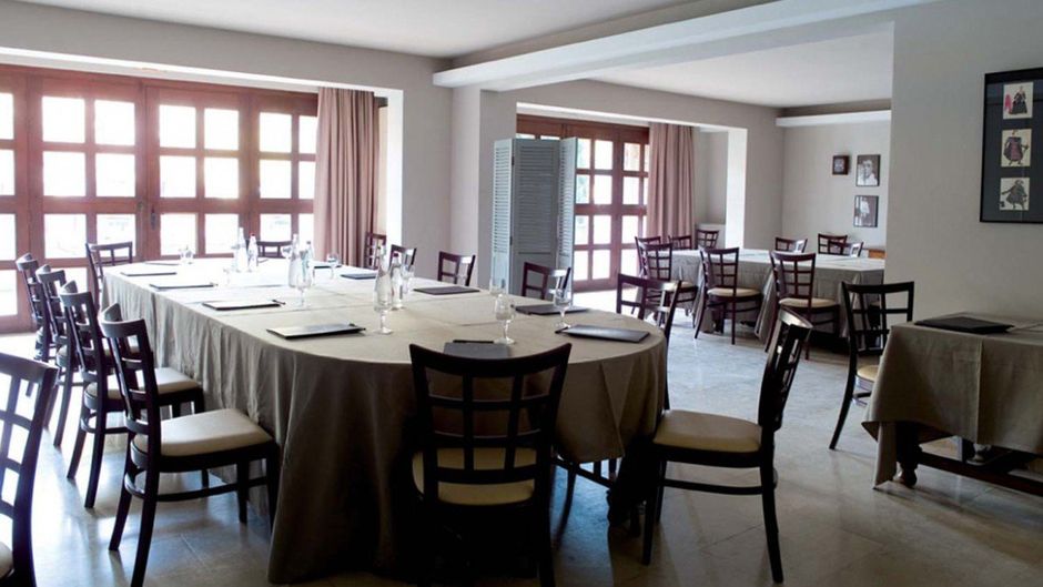 Hostellerie le Prieure Meeting