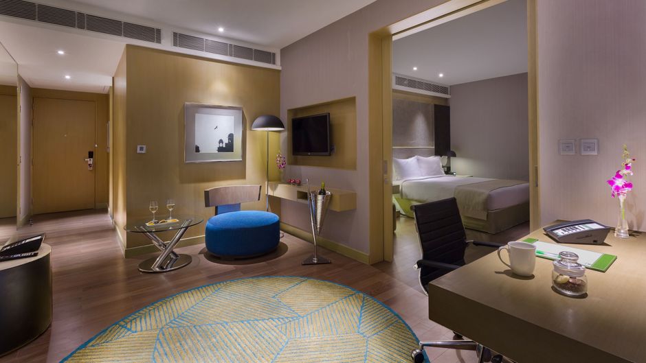 Holiday Inn New Delhi Int'l Airport Suite