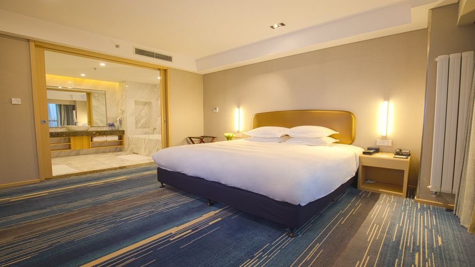 Holiday Inn Express Chifeng Hongshan Suite
