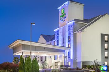 Holiday Inn Express & Suites