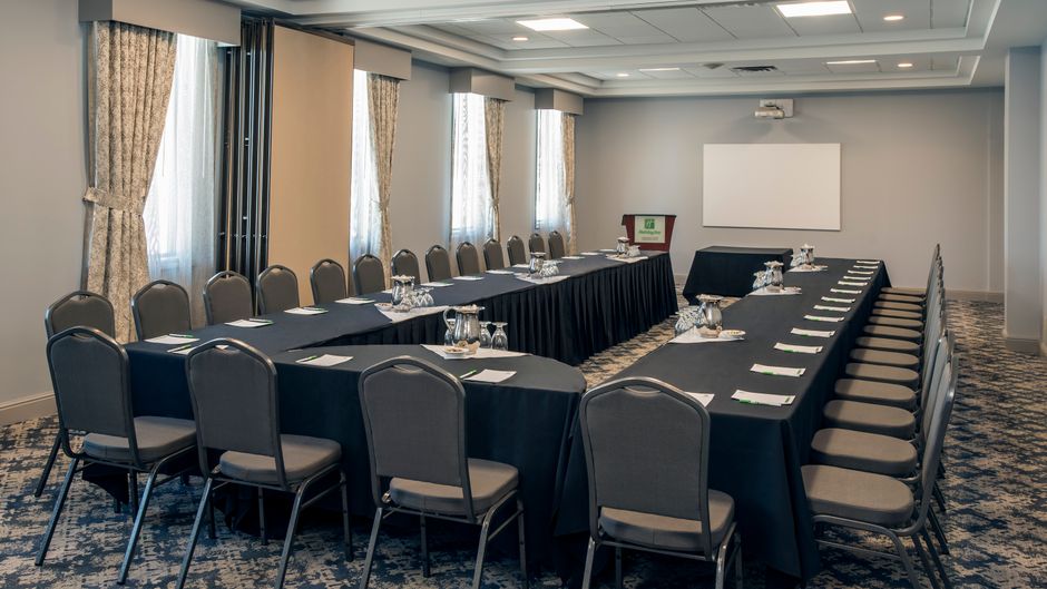 Holiday Inn Conference Centre Meeting