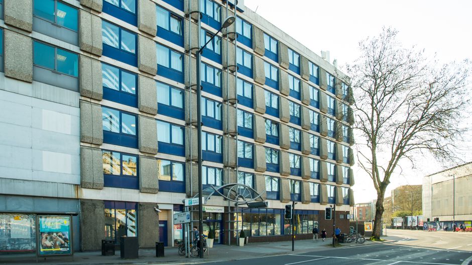 Holiday Inn Express City Centre Exterior