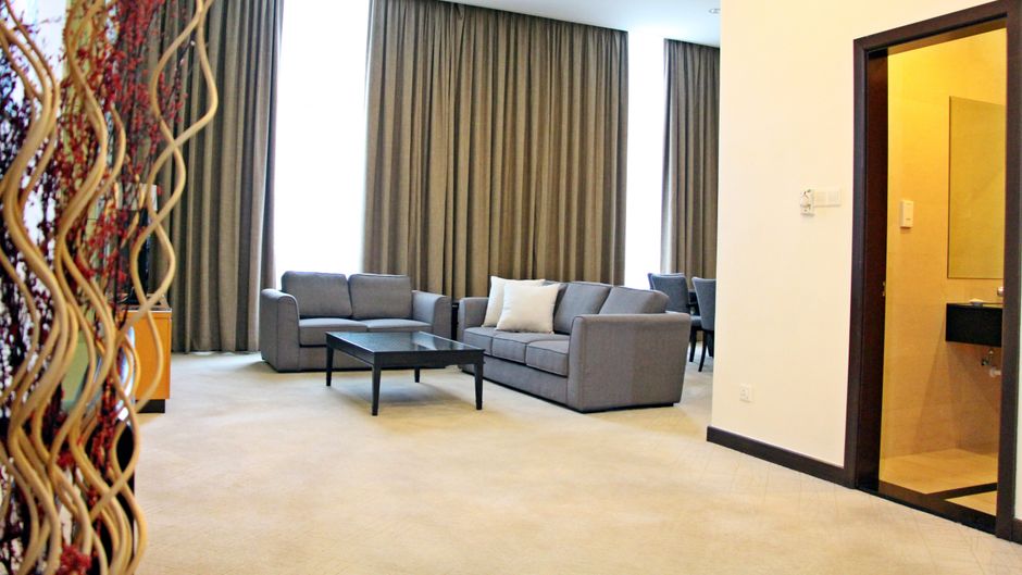 Holiday Inn Suite