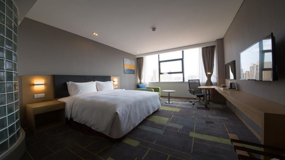Holiday Inn Express Chengdu Airport Zone Room