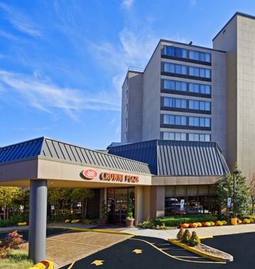 Crowne Plaza Englewood, an IHG Hotel