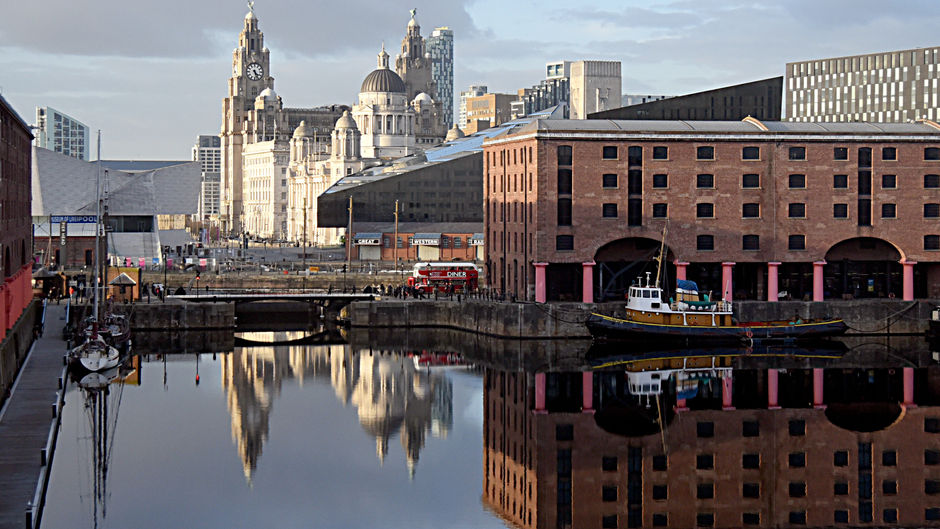 Holiday Inn Express Albert Dock Room