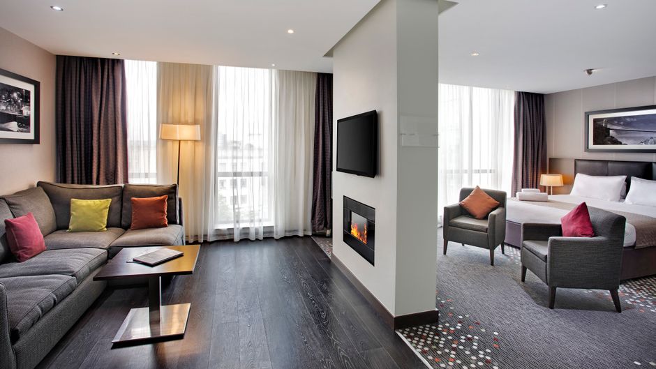 Holiday Inn Bristol City Center Suite