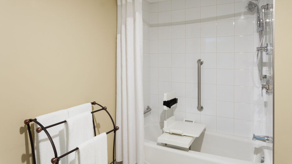 Holiday Inn Express & Suites Fredericton Room