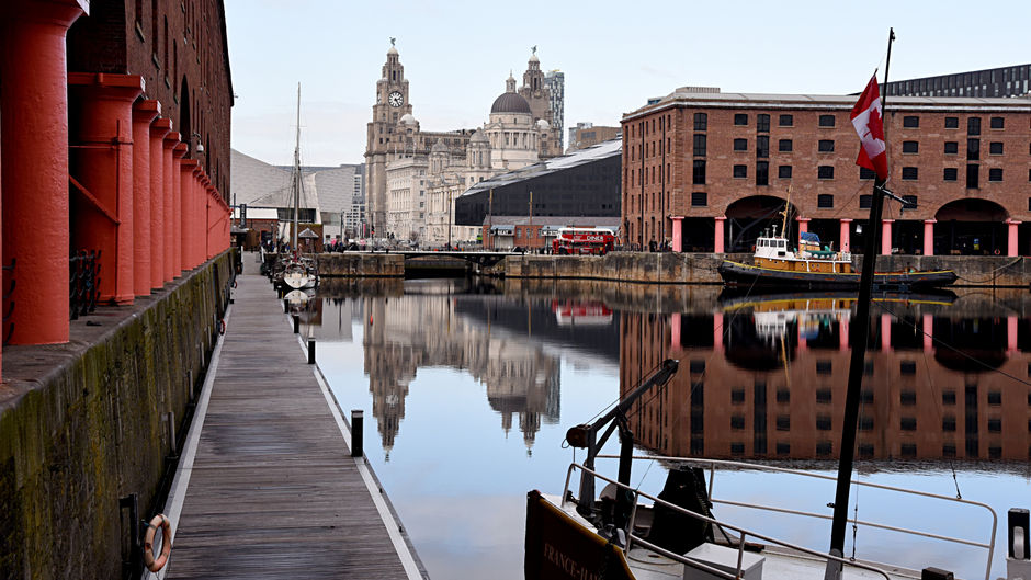Holiday Inn Express Albert Dock Room