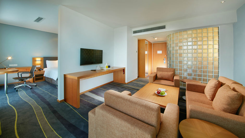Holiday Inn Express Handan East Suite