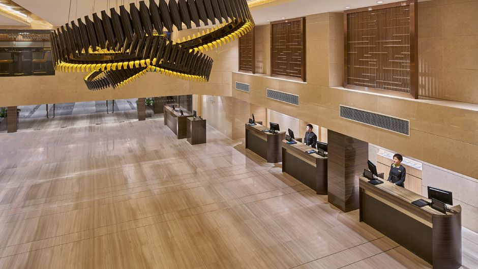 Holiday Inn Golden Mile Hong Kong Lobby