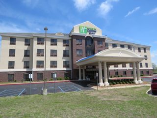 Holiday Inn Express Hotel & Suites