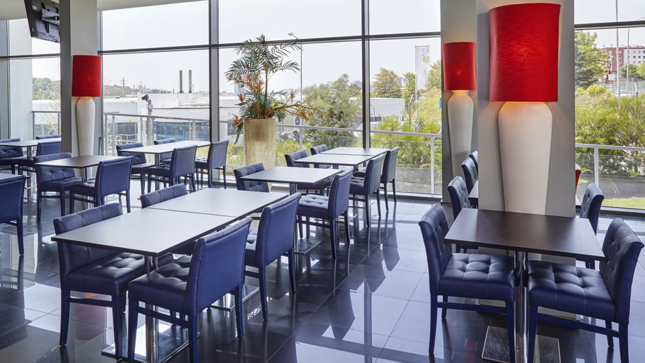 Holiday Inn Express Lisbon Alfragide Restaurant
