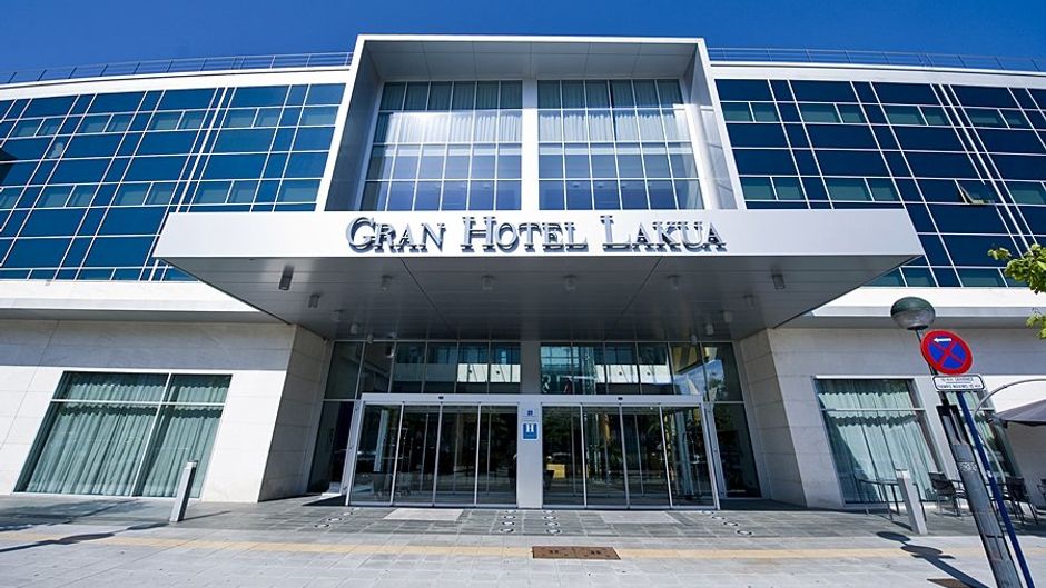 Gran Hotel Lakua Exterior