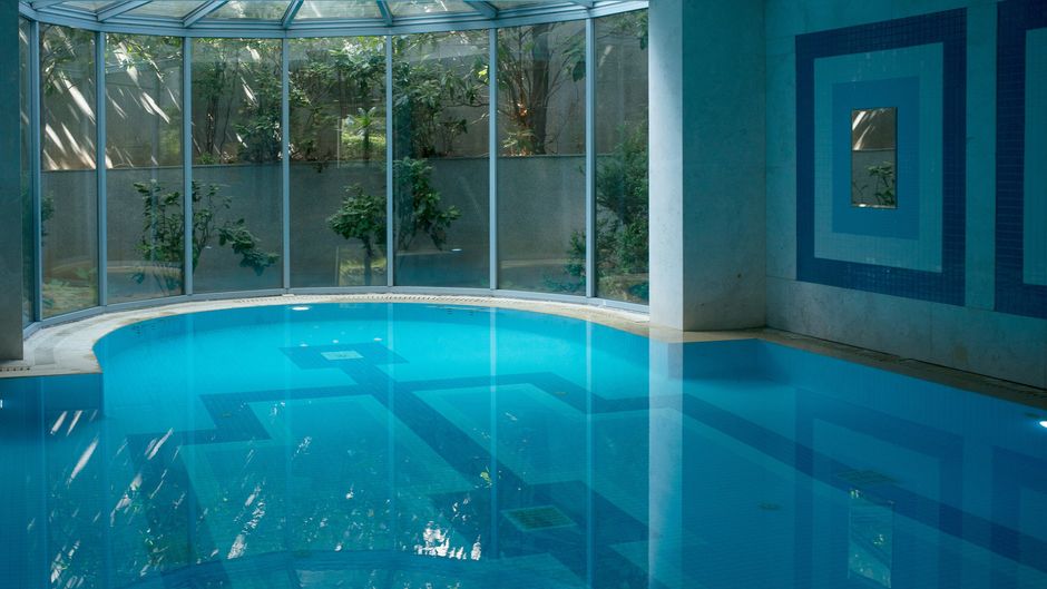 Holiday Inn Pool