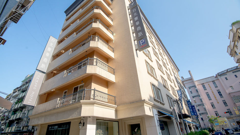Forward Hotel Taipei Exterior