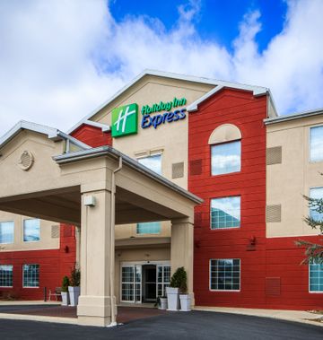 Holiday Inn Express & Suites Reading