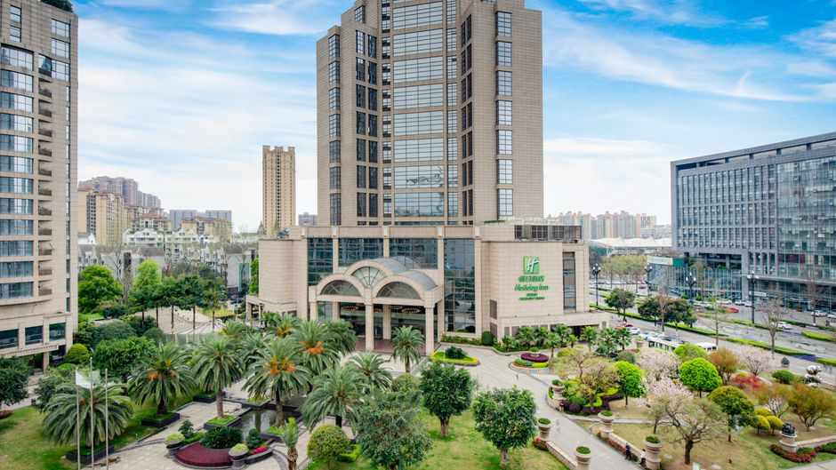 Holiday Inn Xindu Exterior