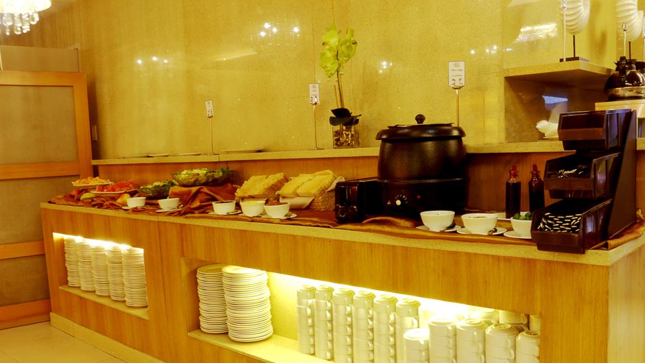 BSA Twin Towers Condotel Restaurant