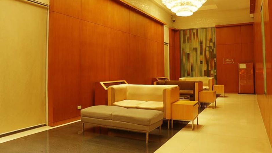 BSA Twin Towers Condotel Lobby