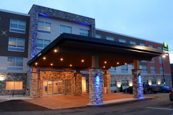 Holiday Inn Express & Suites Pittsburgh