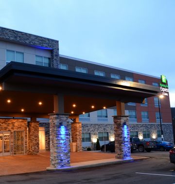 Holiday Inn Express & Suites Pittsburgh