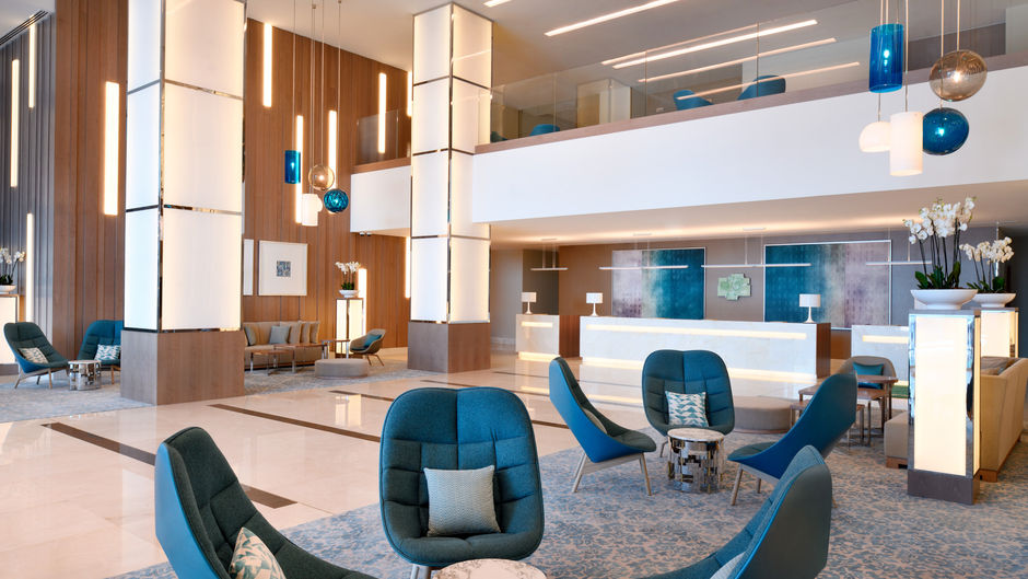 Holiday Inn Festival City Lobby