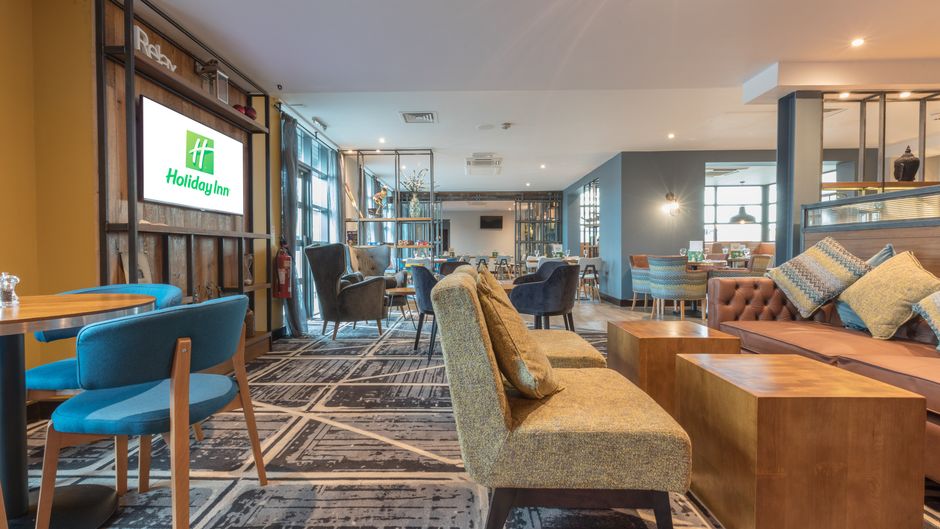 Holiday Inn Manchester - Central Park Lobby