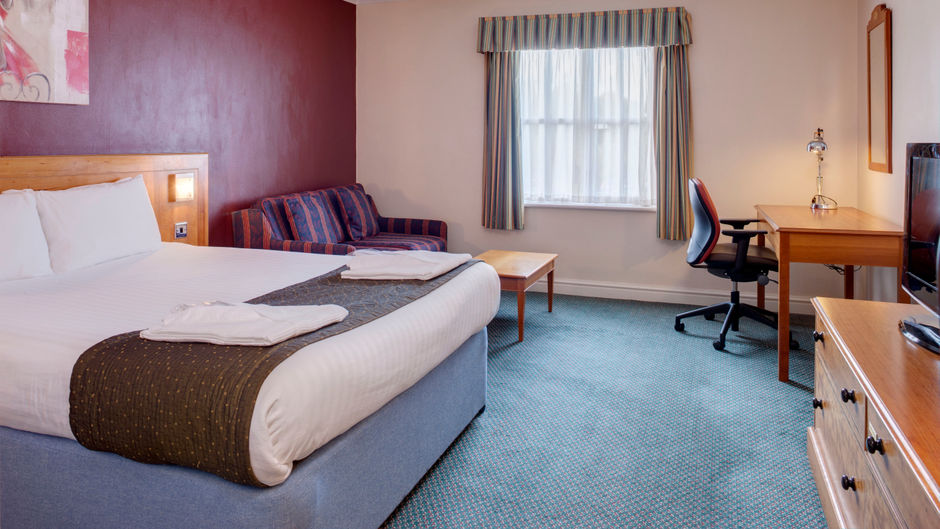 Holiday Inn Ipswich-Orwell Room