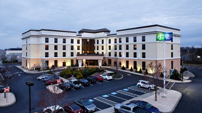 Holiday Inn Express/Stes Harrisburg W