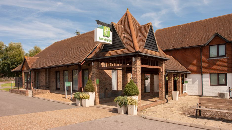 Holiday Inn Ashford Central hotel Exterior