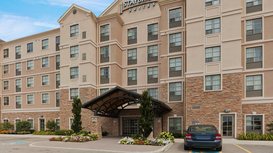 Staybridge Suites Guelph Waterloo Exterior