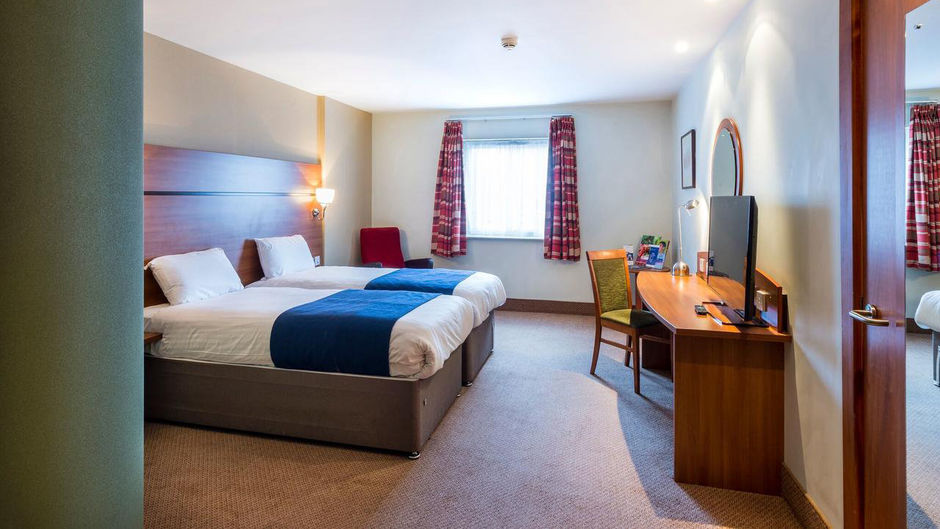 Doncaster International Hotel Room