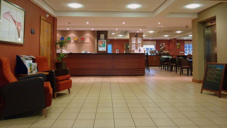 Doncaster International Hotel Lobby