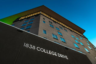 Holiday Inn Express & Suites University