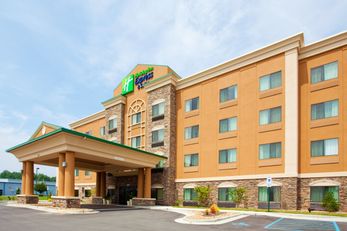 Holiday Inn Express Hotel & Stes