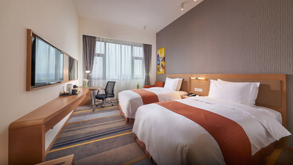 Holiday Inn Express Chengdu Huanhuaxi Room