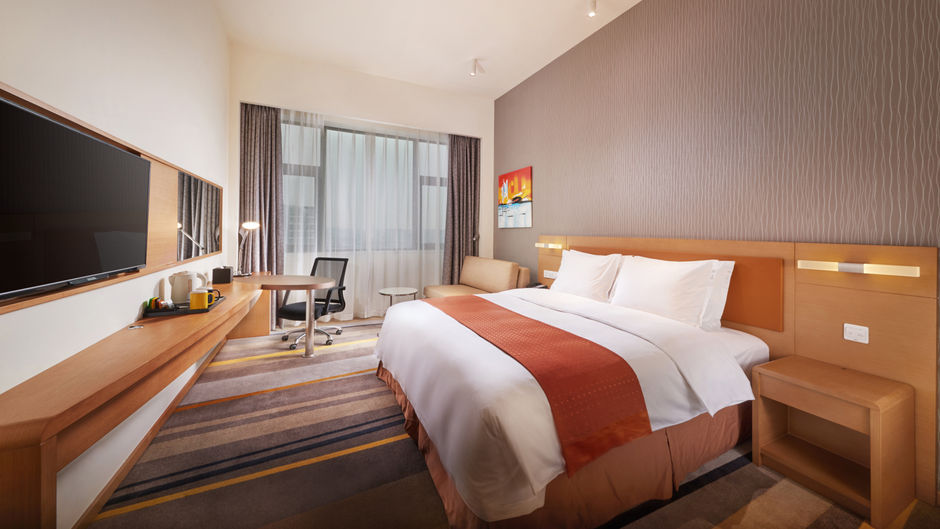 Holiday Inn Express Chengdu Huanhuaxi Room