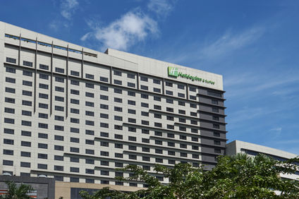 Holiday Inn & Suites Makati