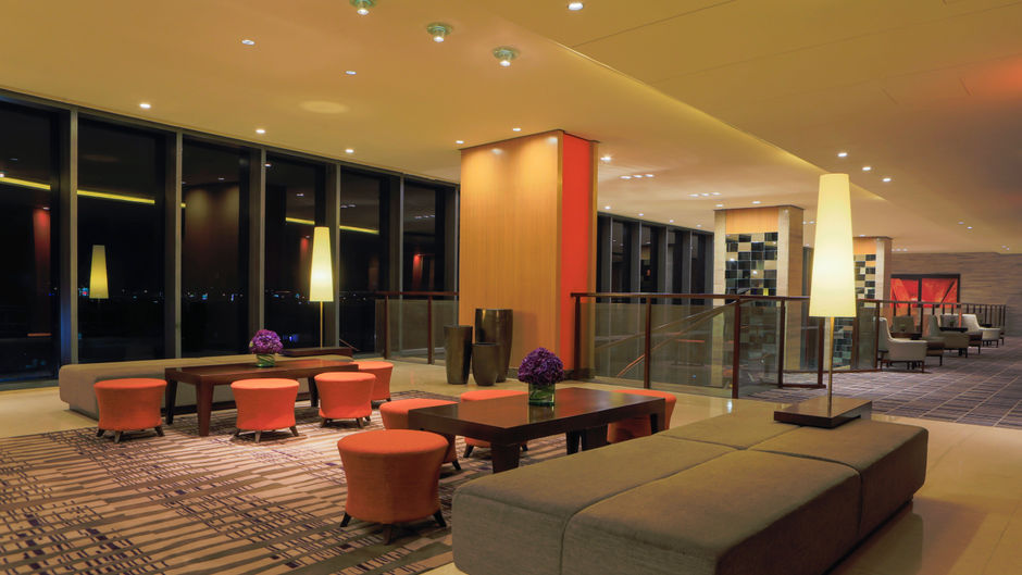 Holiday Inn & Suites Makati Meeting