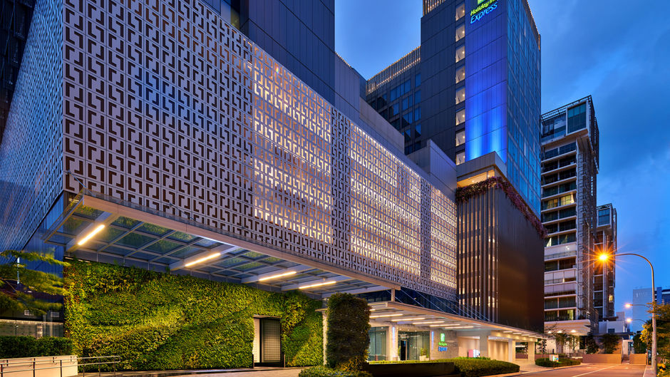 Holiday Inn Express Singapore Katong Exterior