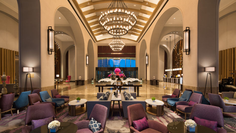 Crowne Plaza Oriental Movie Metropolis Lobby