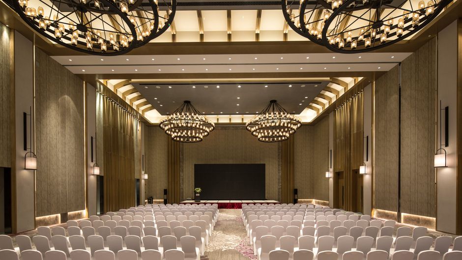 Crowne Plaza Oriental Movie Metropolis Ballroom