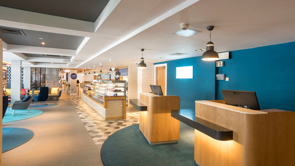 Holiday Inn Express Aberdeen City Centre Lobby