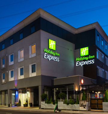 Holiday Inn Express Wimbledon South