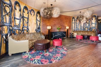 Hotel Indigo Cleveland-Beachwood