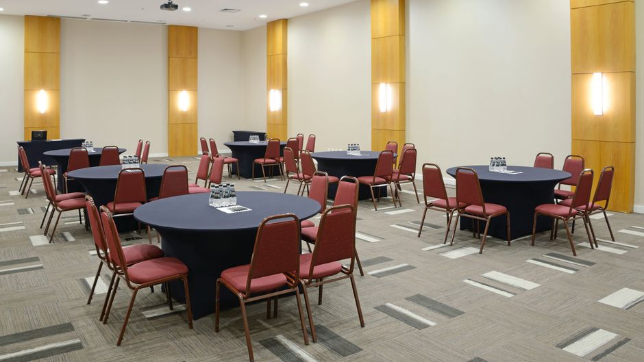 Staybridge Suites Meeting
