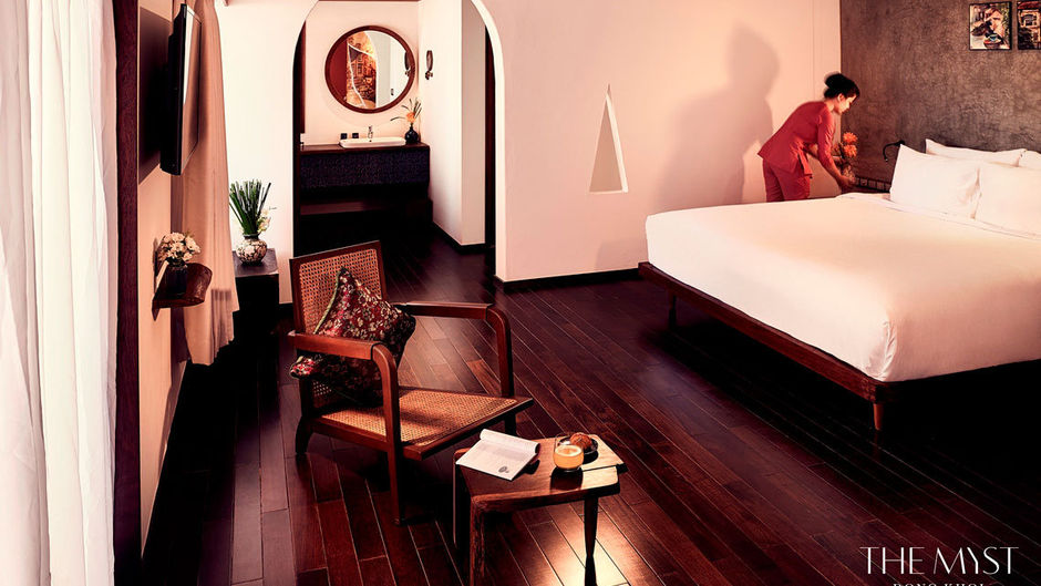 The Myst Dong Khoi Hotel Suite
